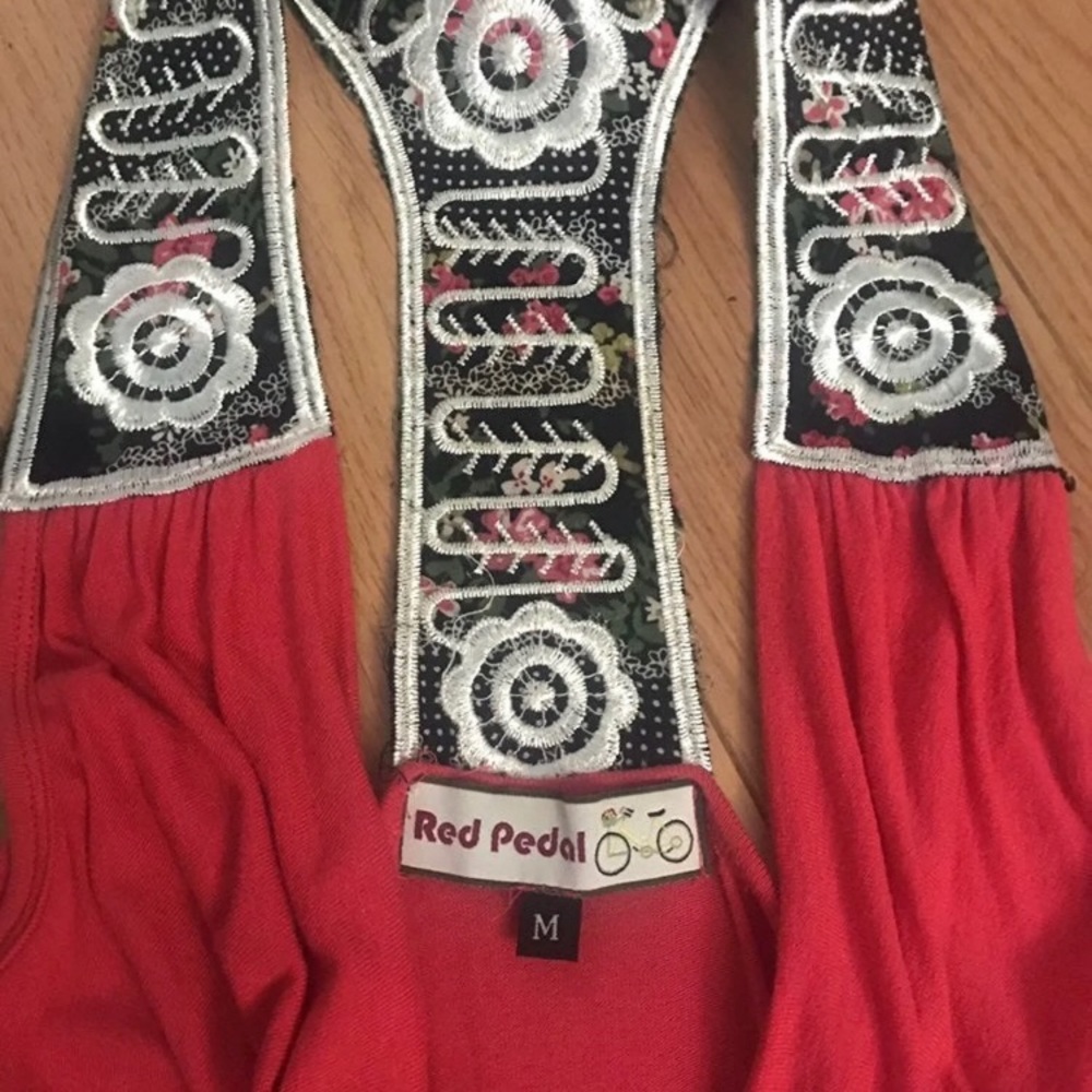 Cowl Neck Embroidered Racerback Top,M - Picture 5 of 6